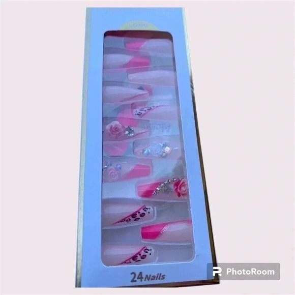 Other - 🟣SOLD🟣False Nails hot pink & White with bling ladies long press Ons